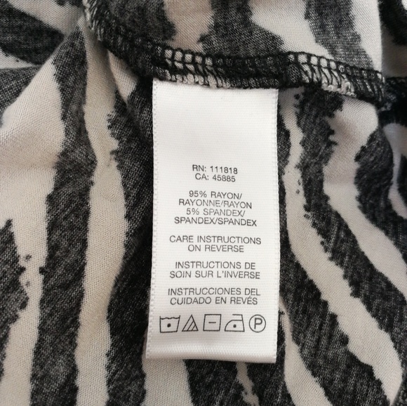 Michael Kors top black and white zebra print - Picture 8 of 8
